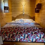 Le Domaine Des Droles De Dames בית כפרי