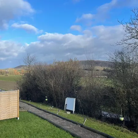 Le Domaine Des Droles De Dames Kır Evi *