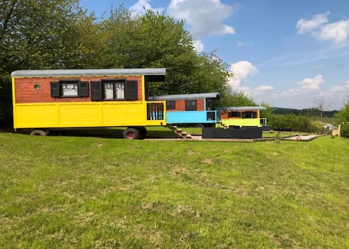 Le Domaine Des Droles De Dames * Buding