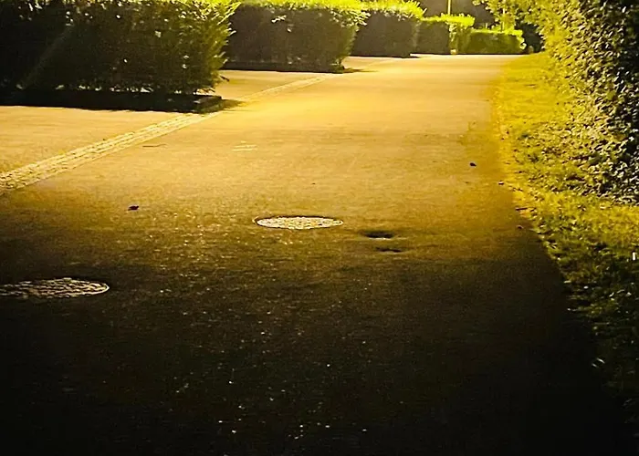 Le Domaine Des Droles De Dames * Buding