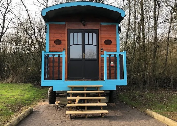 乡村民宿 Le Domaine Des Droles De Dames 比丹